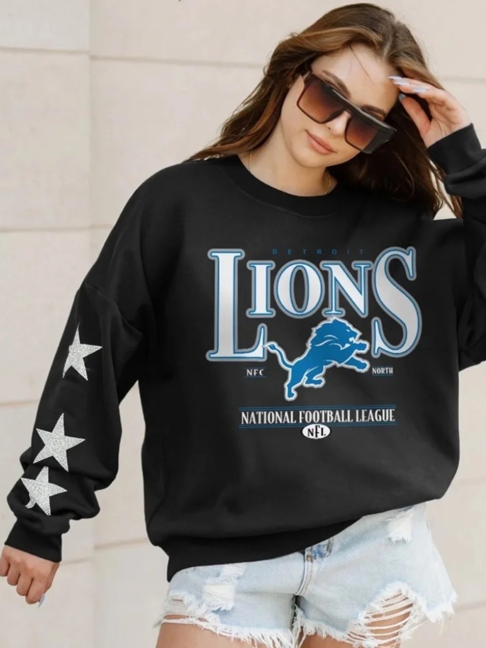 Gameday Couture Detroit Lions Gameday Glimmer Embellished Star-Sleeve Pullover